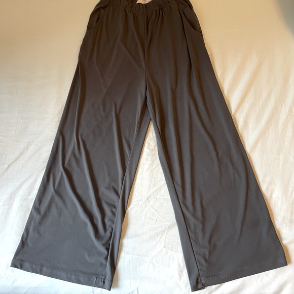OAK + FORT Pants - Oak and fort elastic waist band wide leg pants